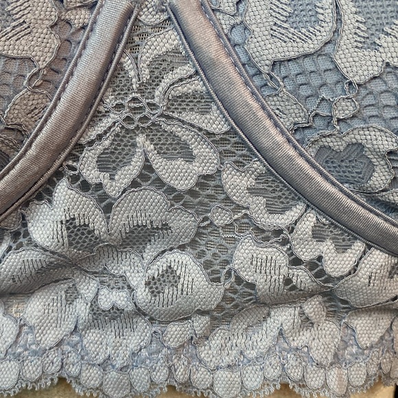 Maidenform light blue lace bralette - Picture 2 of 3